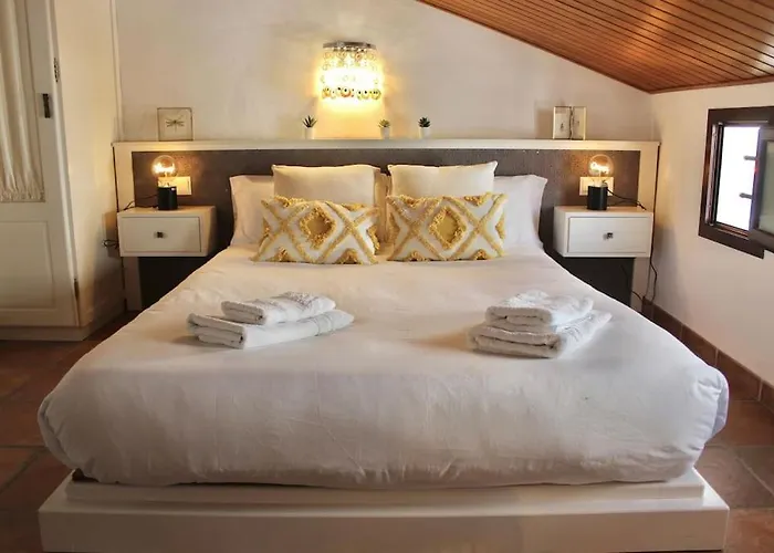 Atico 33 アパート ネルハ